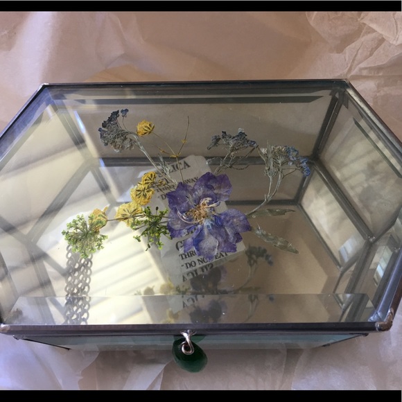 Royal Limited Glass jewelry box - Picture 2 of 6